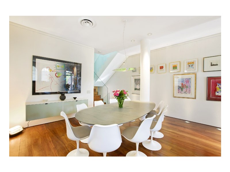 2 Waiwera Street, Mcmahons Point NSW 2060