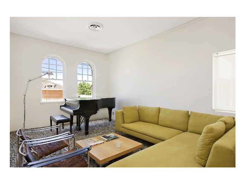 2 Waiwera Street, Mcmahons Point NSW 2060