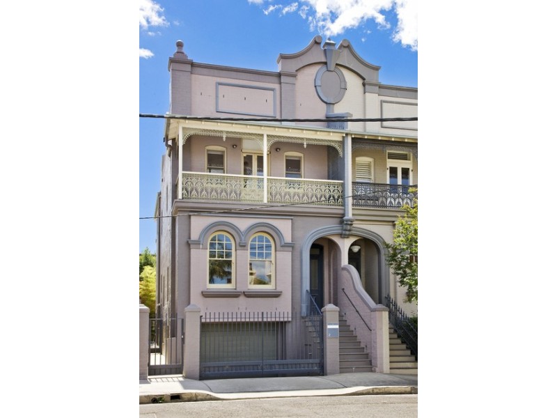 2 Waiwera Street, Mcmahons Point NSW 2060