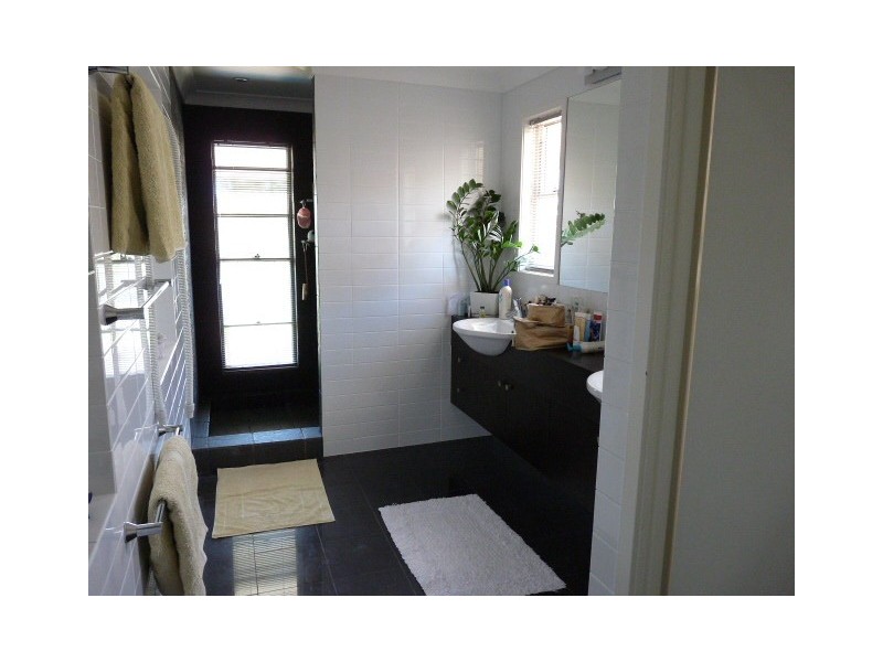 19 River Cove, Helensvale QLD 4212