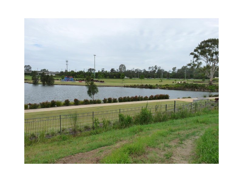 47 River Links Boulevard, Helensvale QLD 4212