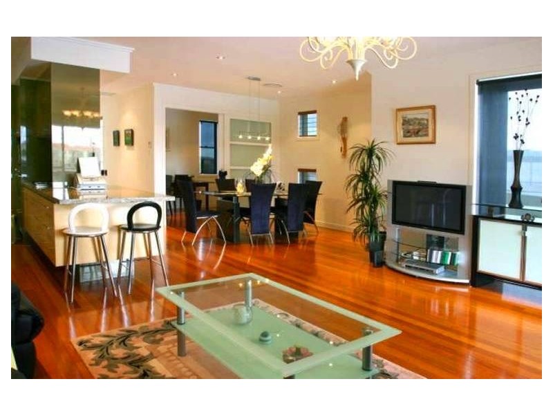 6091 Lugano Drive, Hope Island QLD 4212