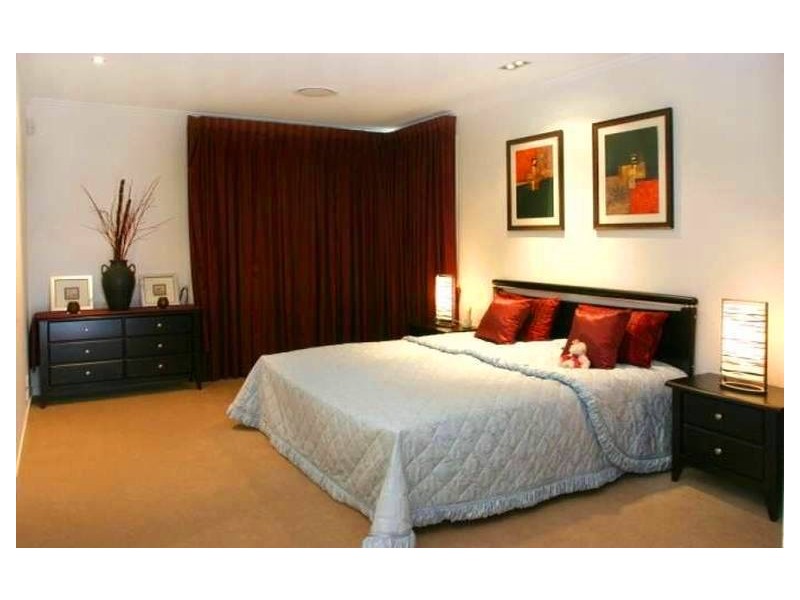 6091 Lugano Drive, Hope Island QLD 4212