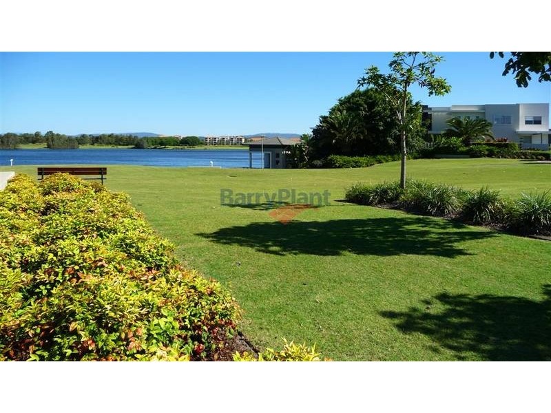 6091 Lugano Drive, Hope Island QLD 4212