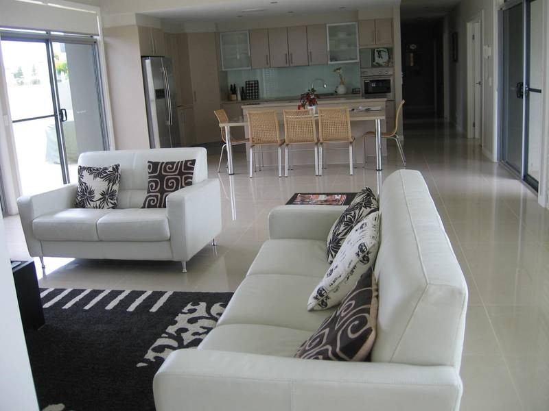 2842 YANDEERA CLOSE, Hope Island QLD 4212