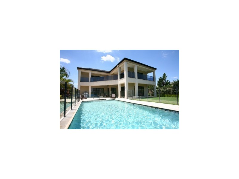 2346 Cressbrook Drive, Hope Island QLD 4212