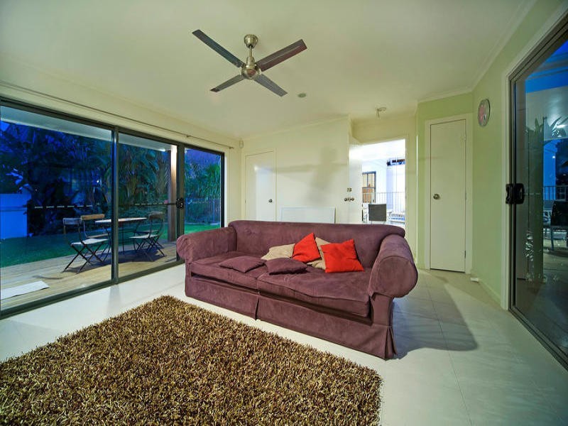 3145 Riverleigh Drive, Hope Island QLD 4212