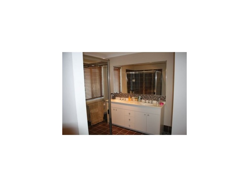 6 Cossington Circuit, Maudsland QLD 4210