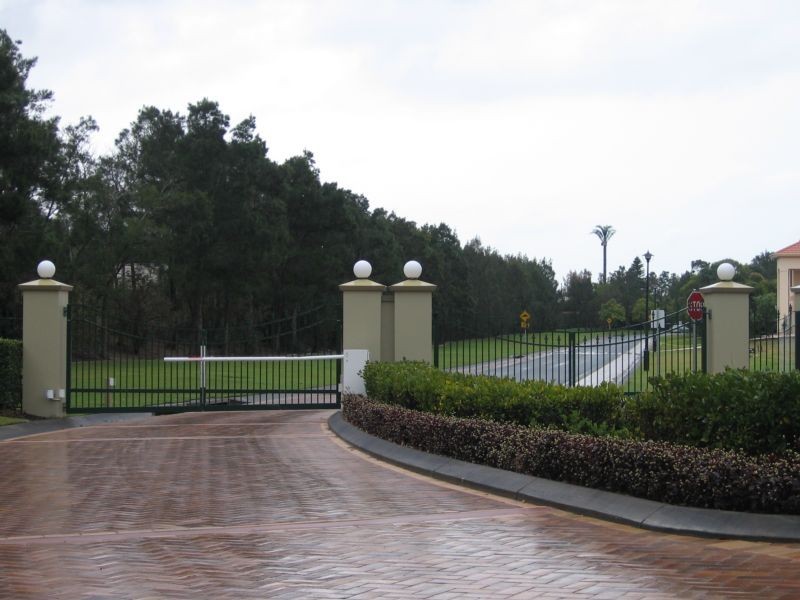 8843 Magnolia Drive, Hope Island QLD 4212