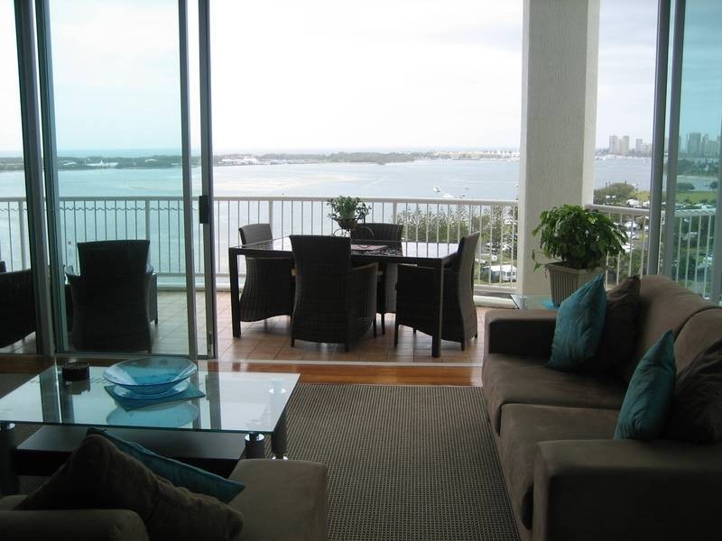 1403/182 Marine Parade, Labrador QLD 4215