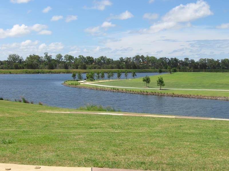 49 Regatta Avenue, Oxenford QLD 4210