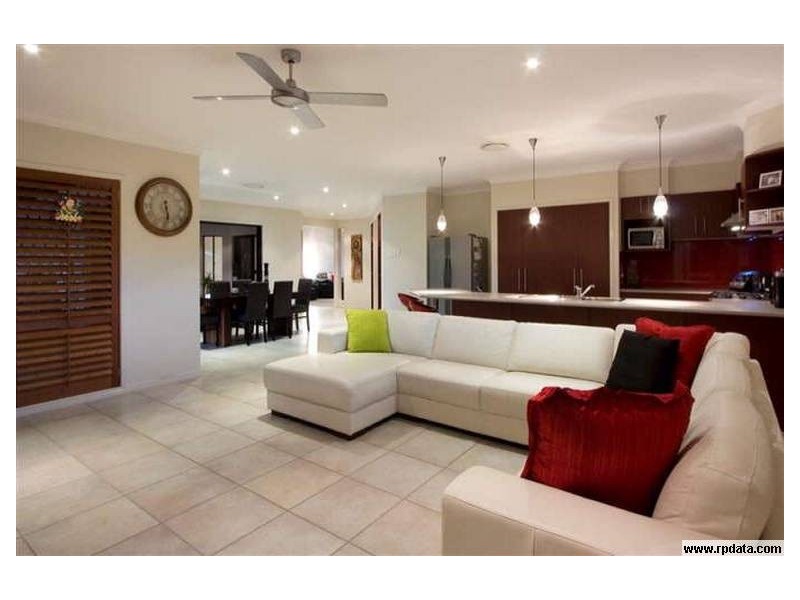 52 Southaven Drive, Helensvale QLD 4212