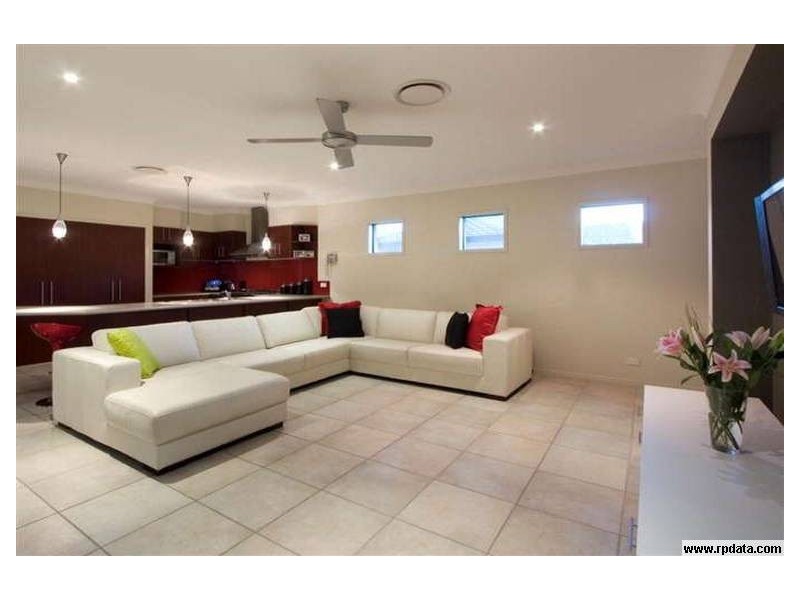 52 Southaven Drive, Helensvale QLD 4212