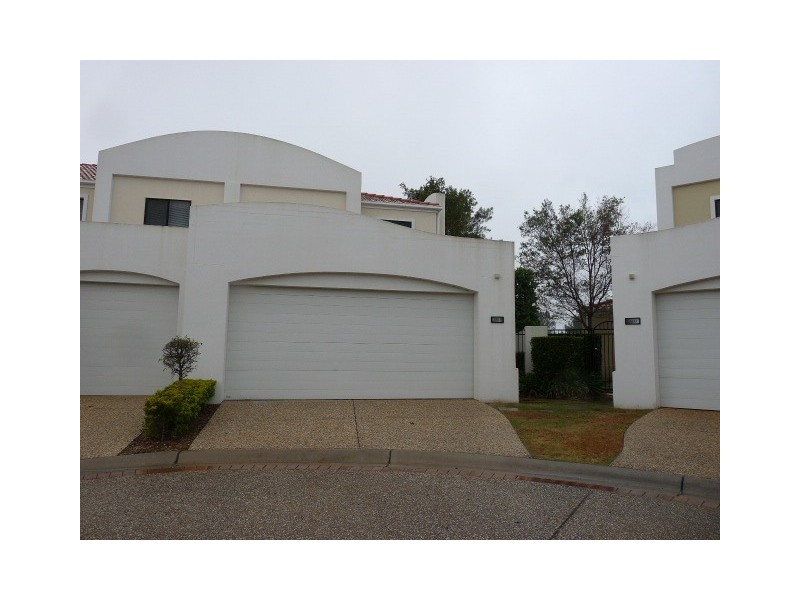 8841 Magnolia Drive, Hope Island QLD 4212