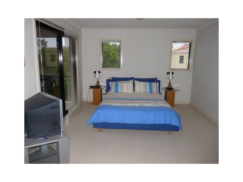 8841 Magnolia Drive, Hope Island QLD 4212