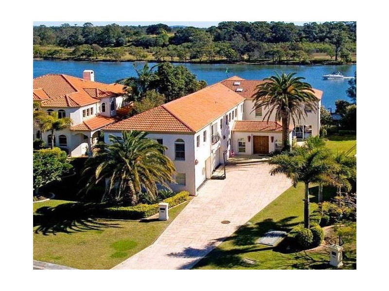 1008 Rosebank Way, Hope Island QLD 4212