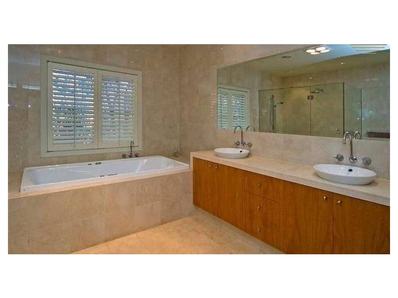 1008 Rosebank Way, Hope Island QLD 4212