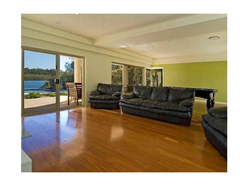 1008 Rosebank Way, Hope Island QLD 4212