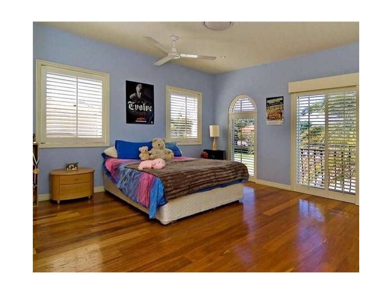 1008 Rosebank Way, Hope Island QLD 4212