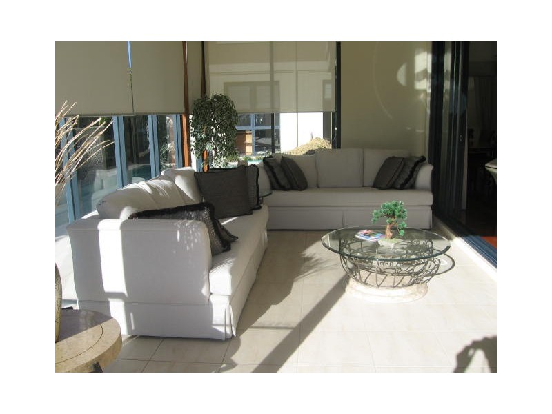 Hope Island QLD 4212