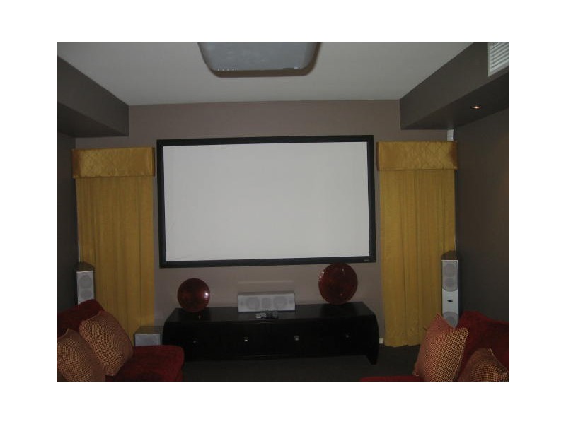 Hope Island QLD 4212