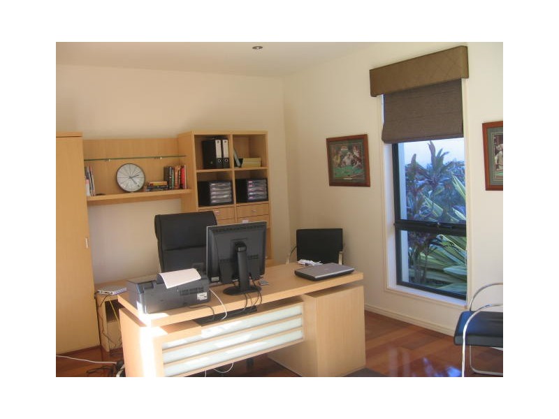 Hope Island QLD 4212