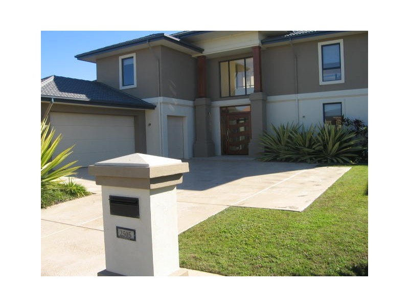 Hope Island QLD 4212