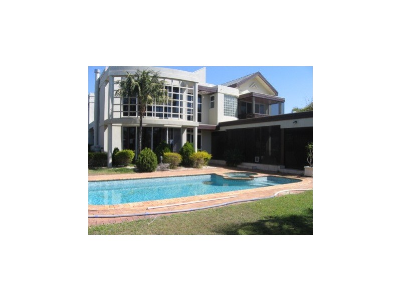 7063 Riverview Crescent, Sanctuary Cove QLD 4212