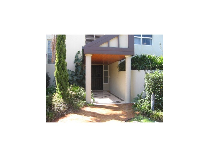 7063 Riverview Crescent, Sanctuary Cove QLD 4212