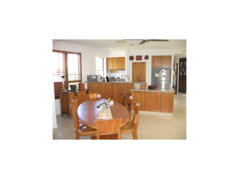 1001 Rosebank Way, Hope Island QLD 4212