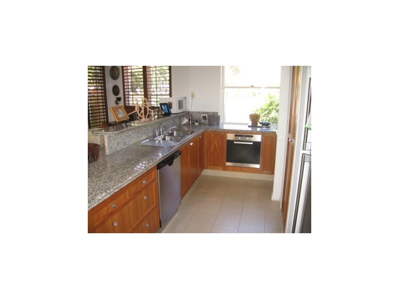 1001 Rosebank Way, Hope Island QLD 4212