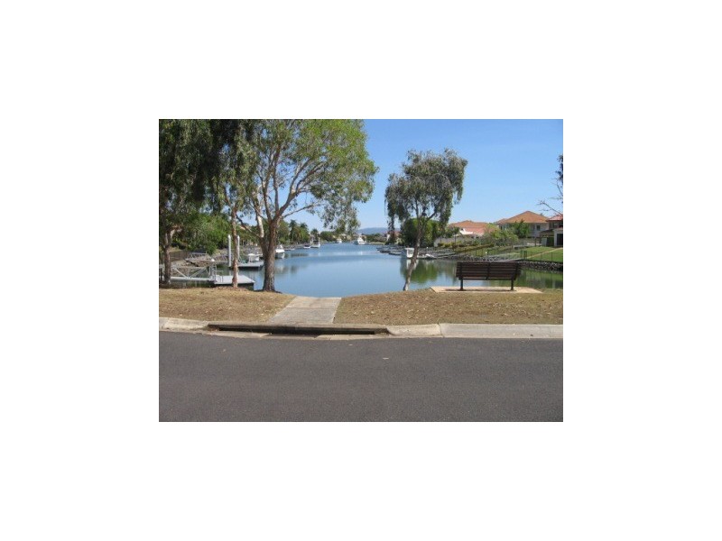 1001 Rosebank Way, Hope Island QLD 4212