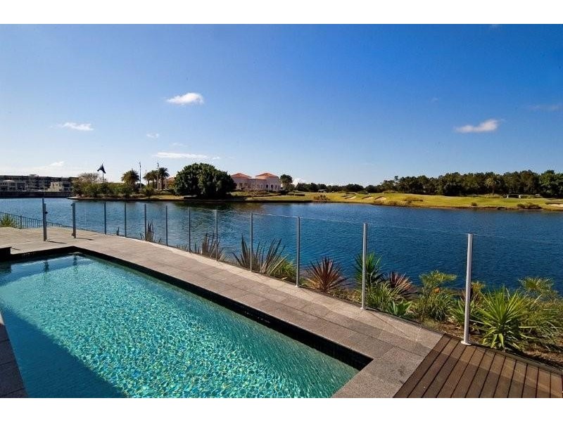6174 Murten Court, Hope Island QLD 4212