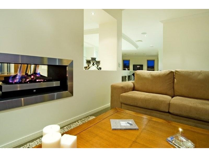 6174 Murten Court, Hope Island QLD 4212