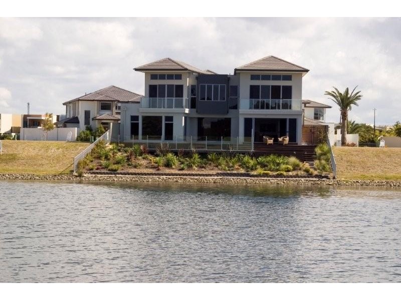 6174 Murten Court, Hope Island QLD 4212