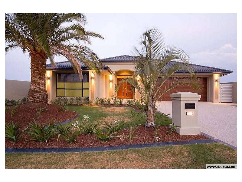 2827 Gracemere Cct, Hope Island QLD 4212