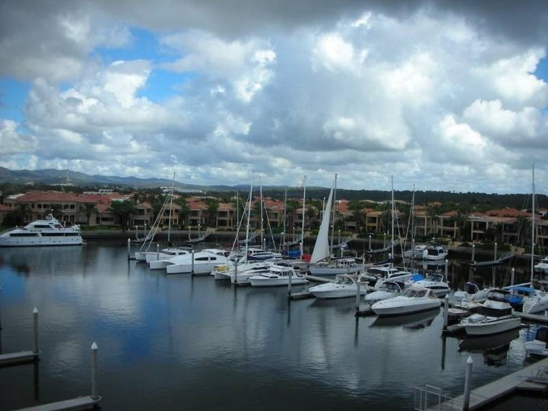 1805 Rialto Quay Drive, Hope Island QLD 4212