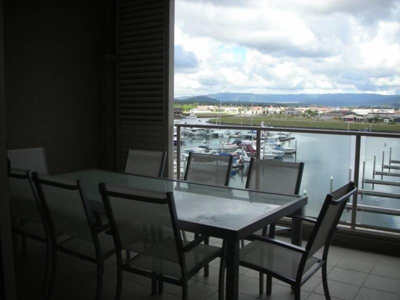1805 Rialto Quay Drive, Hope Island QLD 4212