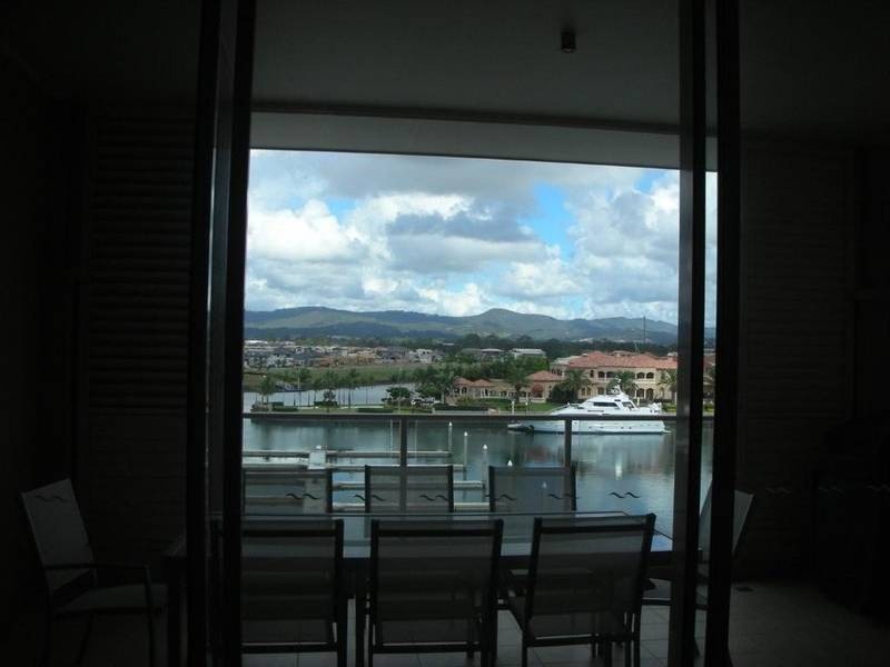 1805 Rialto Quay Drive, Hope Island QLD 4212