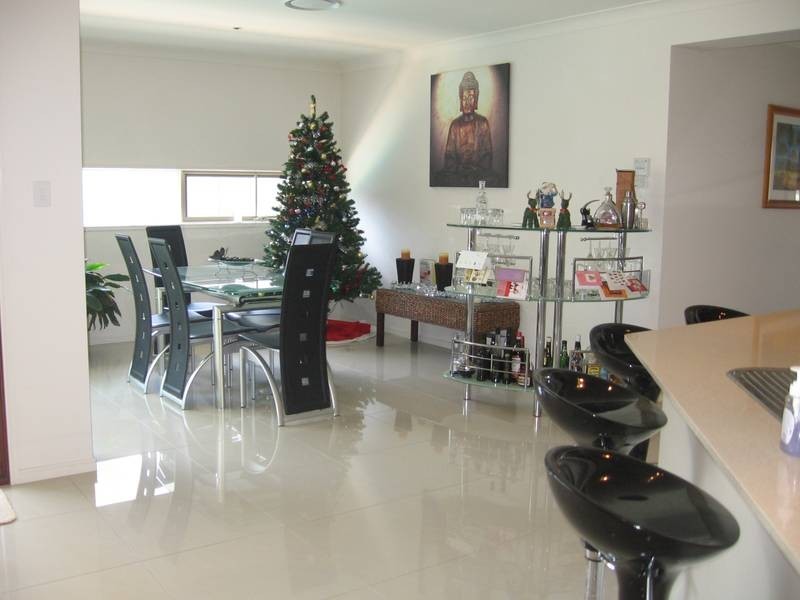 6 Ruthenium Crt, Hope Island QLD 4212