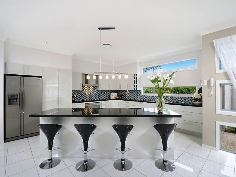 2201 Taromeo Court, Hope Island QLD 4212