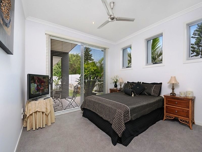 2201 Taromeo Court, Hope Island QLD 4212