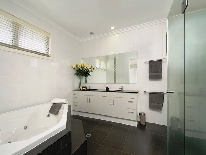 2201 Taromeo Court, Hope Island QLD 4212