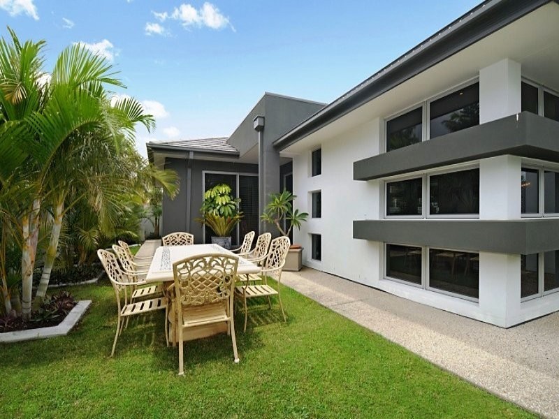 2201 Taromeo Court, Hope Island QLD 4212