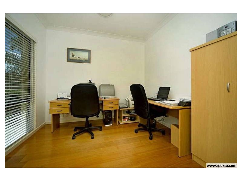 2560 Cressbrook Drive, Hope Island QLD 4212