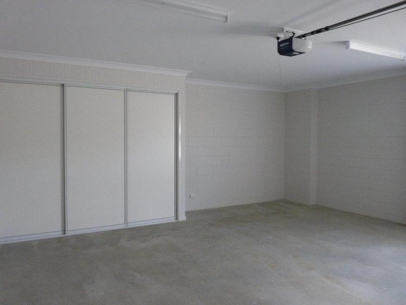 26 DOUGLAS CRESCENT, Rural View QLD 4740