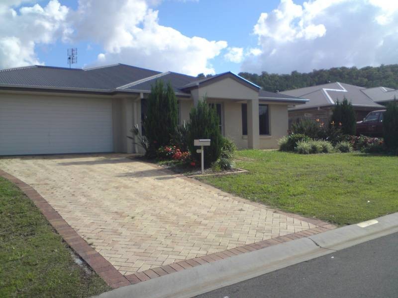 34 Craigs Way, Maudsland QLD 4210