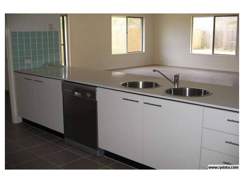 34 Craigs Way, Maudsland QLD 4210