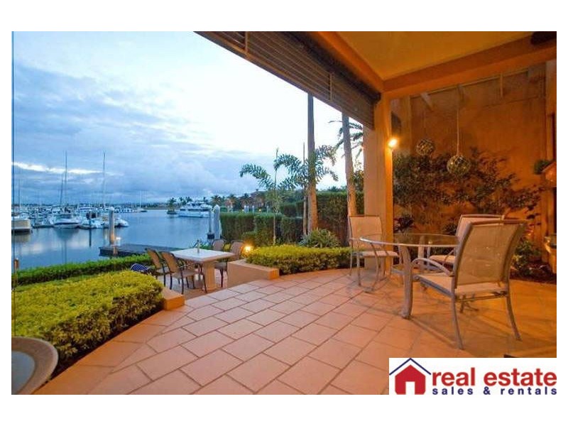 1512 Rosebank Way West, Hope Island QLD 4212