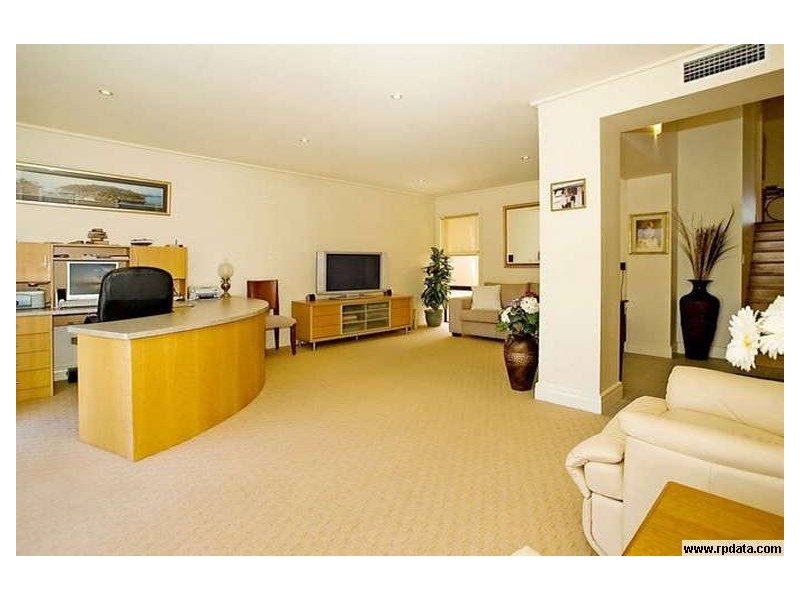 1512 Rosebank Way West, Hope Island QLD 4212